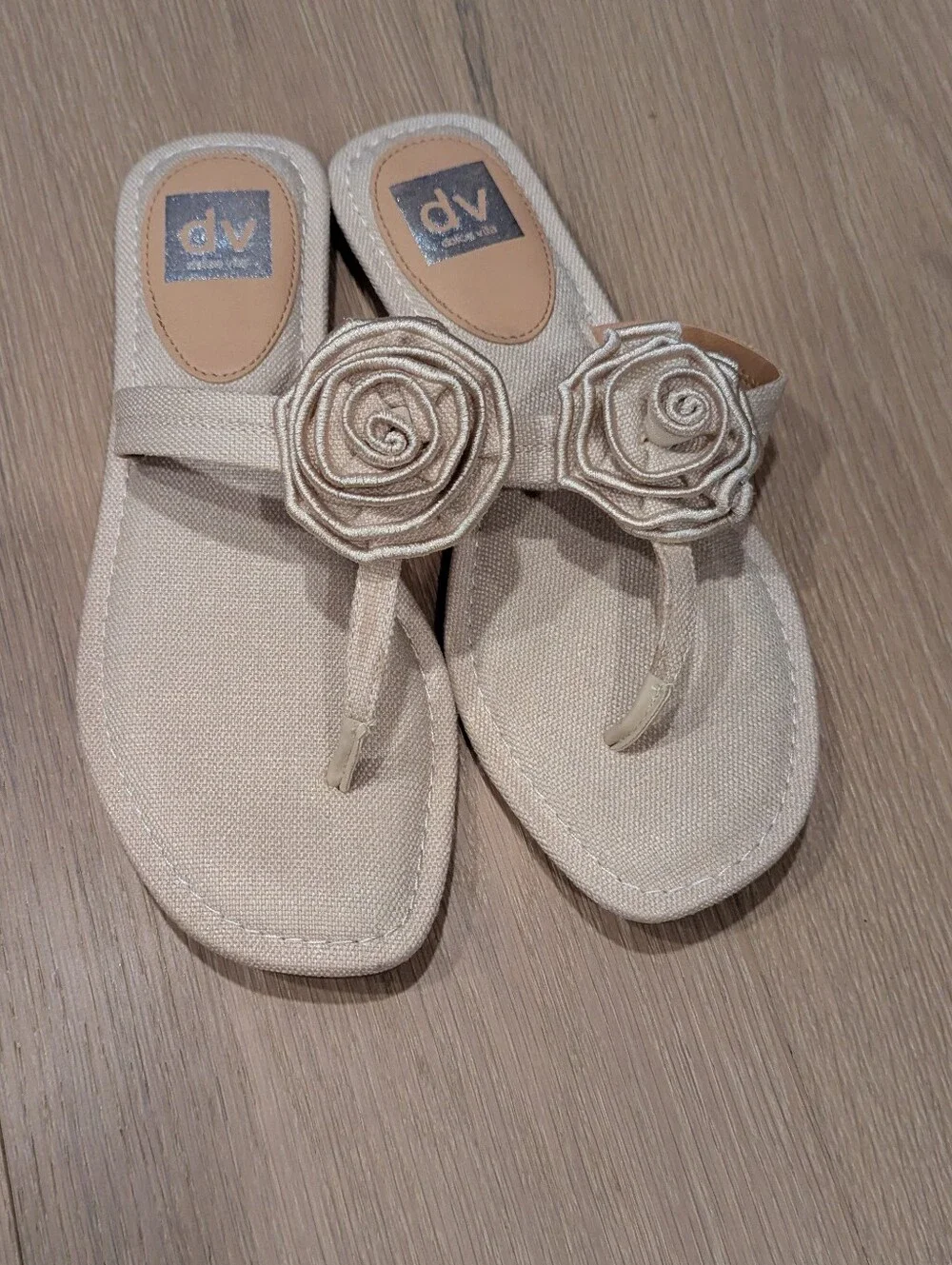 Dolce Vita Cream Floral Toe-Post Sandals